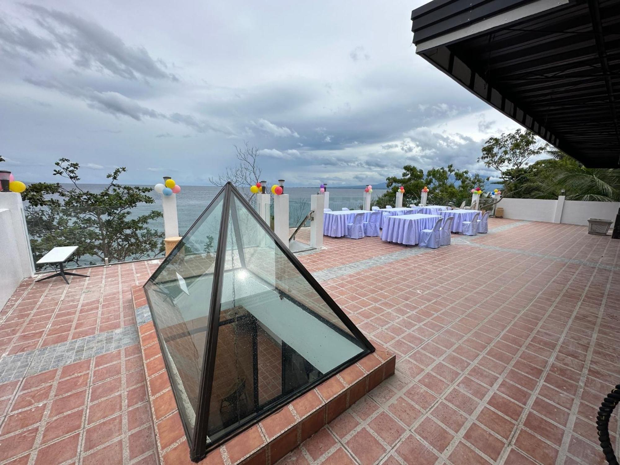 The French Villa-Santander Cebu Εξωτερικό φωτογραφία